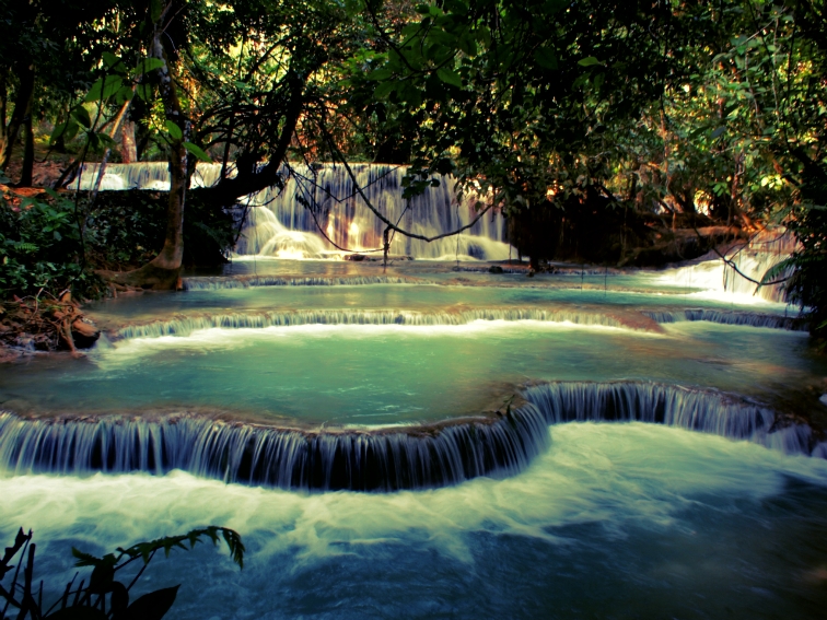 luang prabang kuang si waterfall