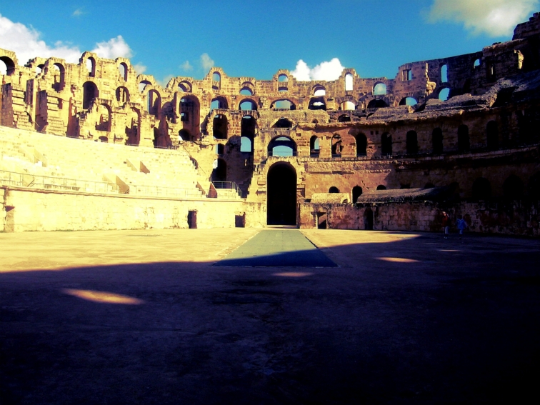 el jem roman amphitheater tunisia