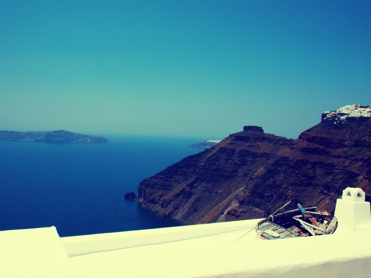 santorini boat