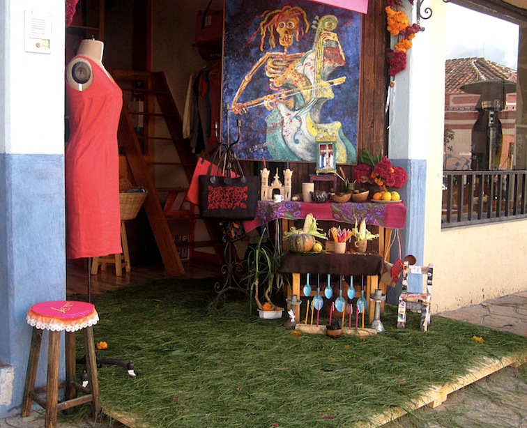 day of the dead san cristobal mexico