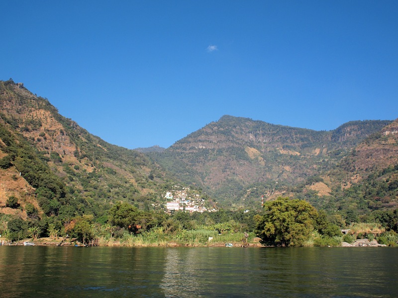 Tzununá Lake Atitlán