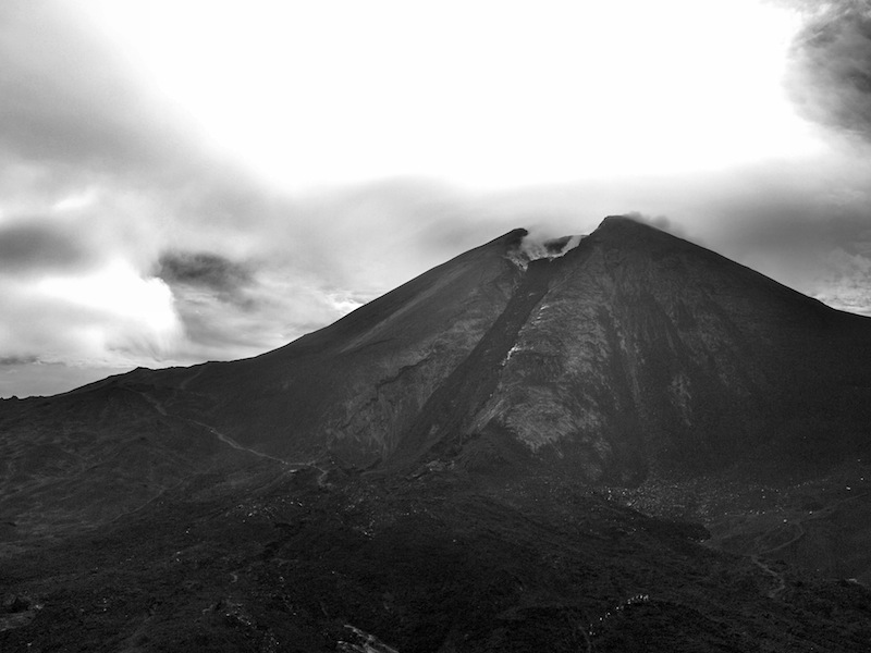 Climbing the Pacaya volcano